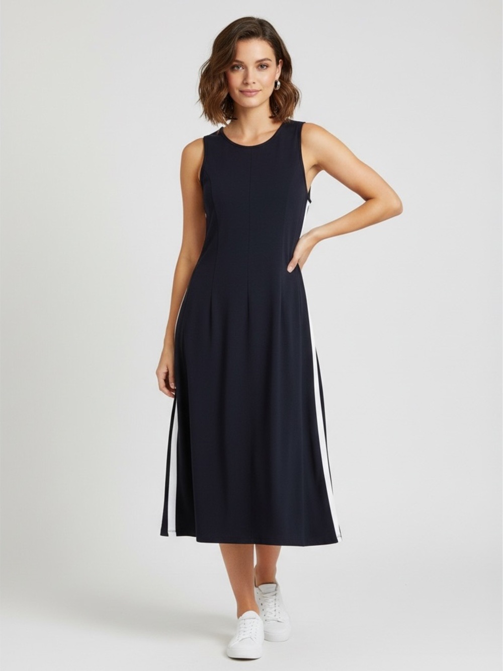 Simply Vera | Vera Wang black sleeveless white stripe sides casual dress…